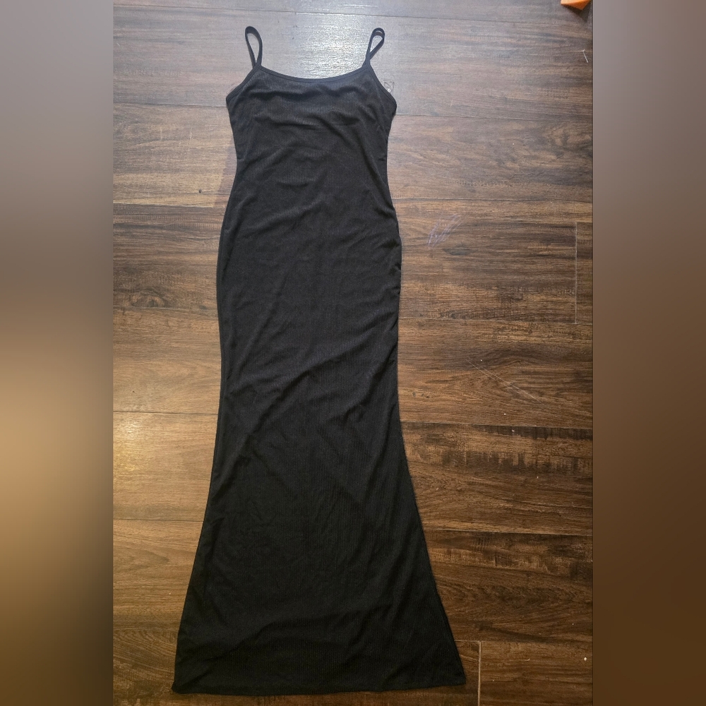 Chic Black Maxi Dress with Spaghetti Straps